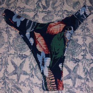 Hollister bikini bottoms🌺